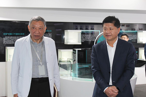 濟南高新區黨工委委員、管委會副主任張磊來訪